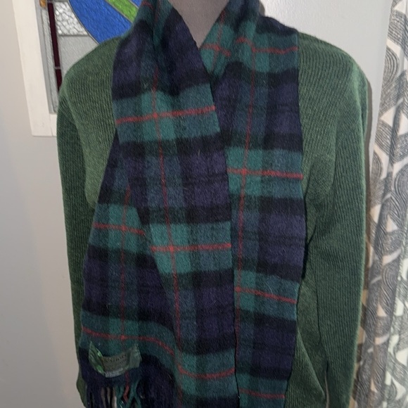 LL Bean Made in Ireland Plaid Wool Scarf - Picture 4 of 5